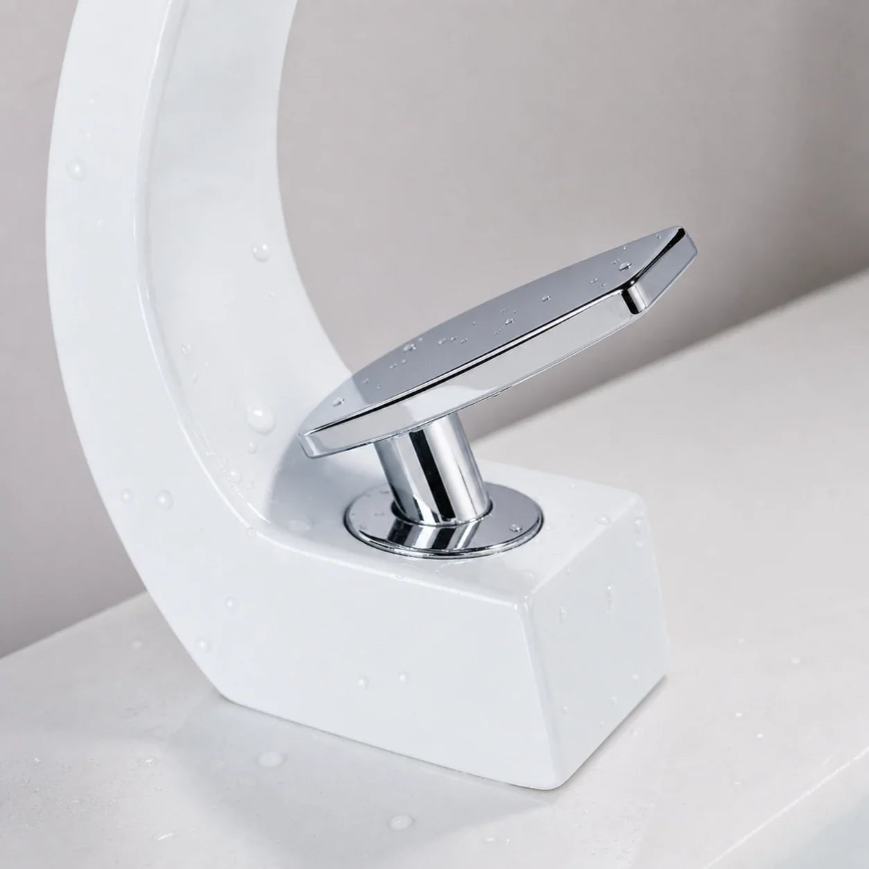 Torneira para Banheiro Monocomando Luxury Branco Quente e Fria
