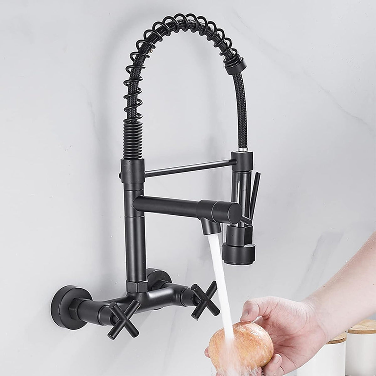 Torneira Gourmet de Parede Aura Preta para Cozinha