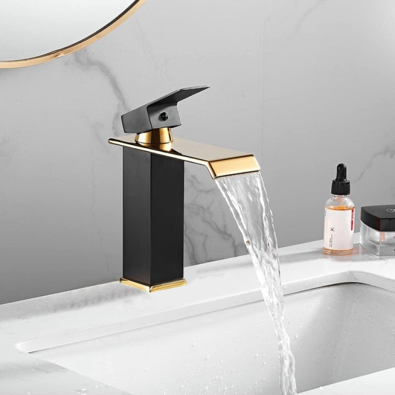 Torneira Banheiro Monocomando Cascata Preta Dourada Bica Baixa Quadrada
