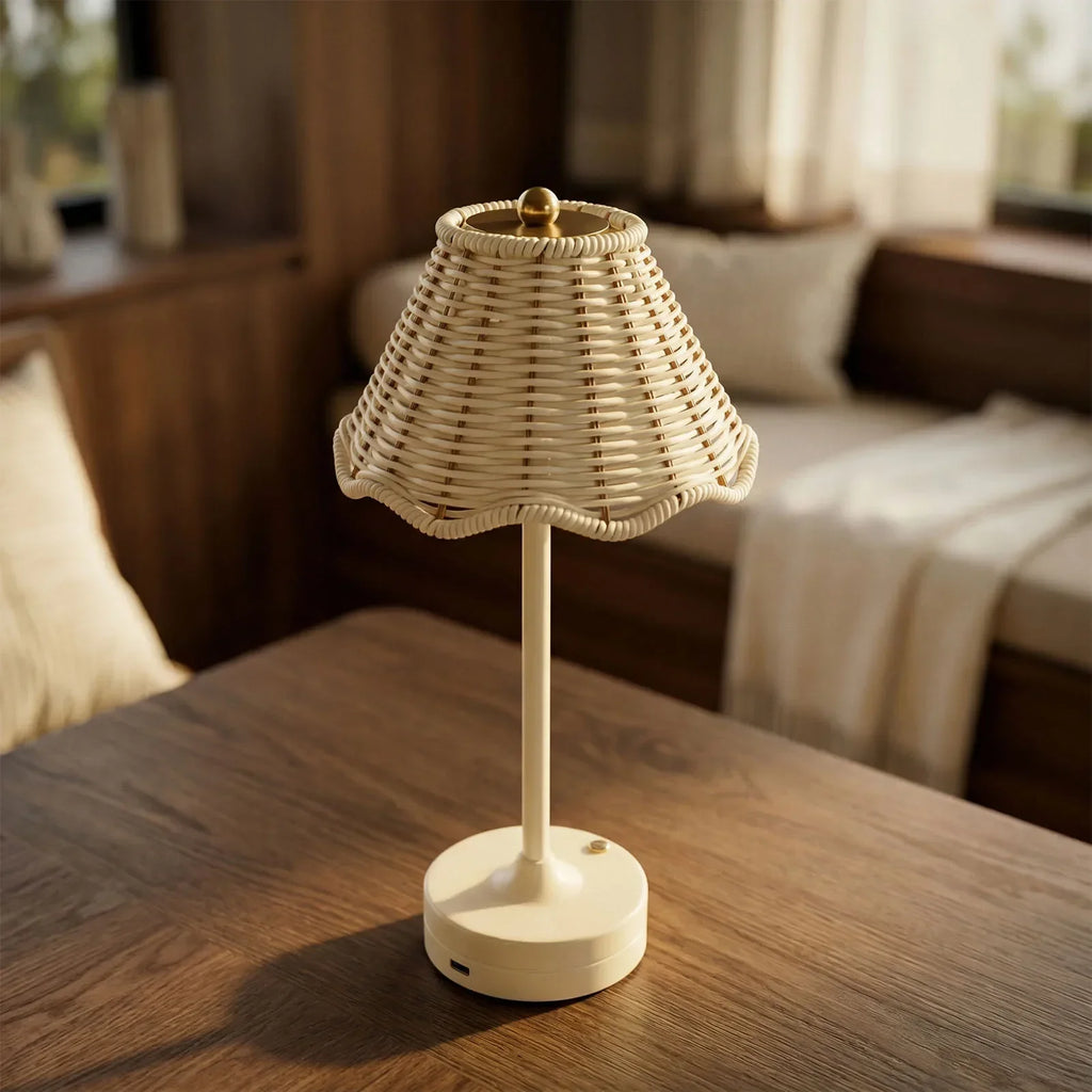 Luminária de Mesa Rattan Rotin sem Fio Brilho Ajustável Aquavera