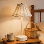 Luminária de Mesa Rattan Rotin sem Fio Brilho Ajustável Aquavera
